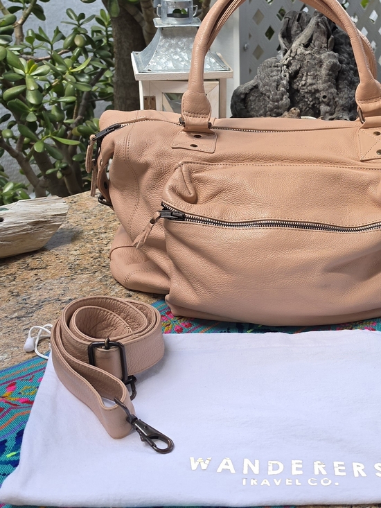 Wanderers Travel Co Handbags - Wanderers Travel Co. "Ravello" Pebble Leather Weekender Travel Bag in Blush Pink